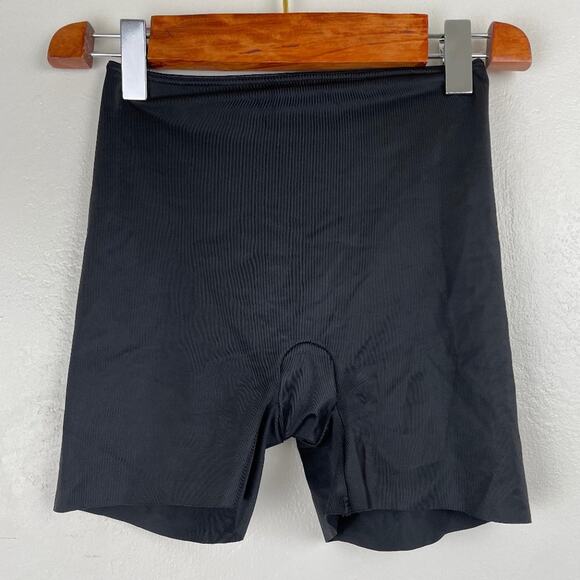 SPANX Other - Spanx‎ Black Simplicity Shorts Size Medium Shapewear